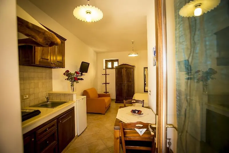 Hotel Residence Al Belvedere Salina Leni 4*,